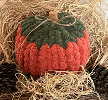 Load image into Gallery viewer, Chunky Knit Pumpkin