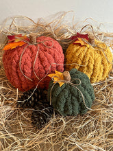 Load image into Gallery viewer, Chunky Knit Pumpkin