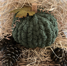 Load image into Gallery viewer, Chunky Knit Pumpkin