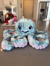 Load image into Gallery viewer, Opal Octopus š