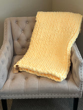 Load image into Gallery viewer, Throw Blanket