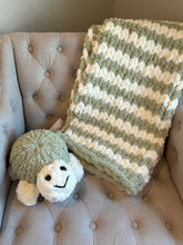 Load image into Gallery viewer, Throw Blanket