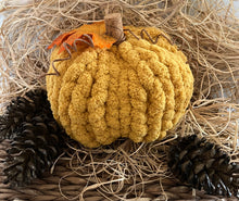 Load image into Gallery viewer, Chunky Knit Pumpkin
