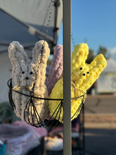 Load image into Gallery viewer, Mini Chunky Knit Bunny Peep!

