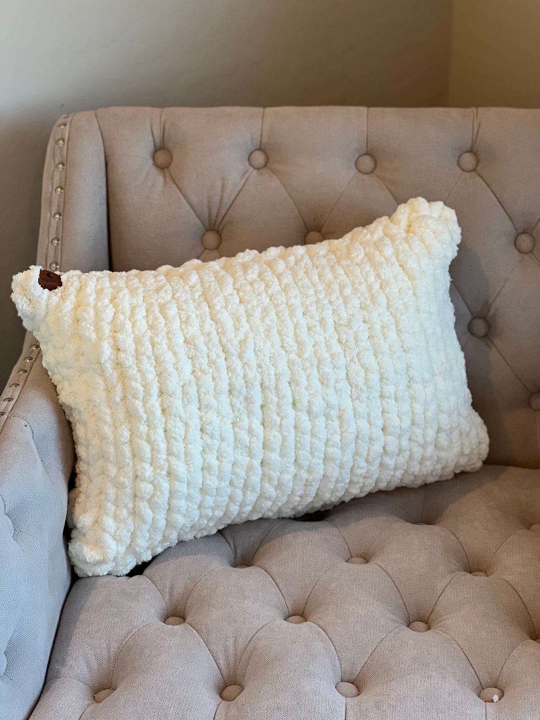 Chunky Knit Throw Pillow (Rectangle)